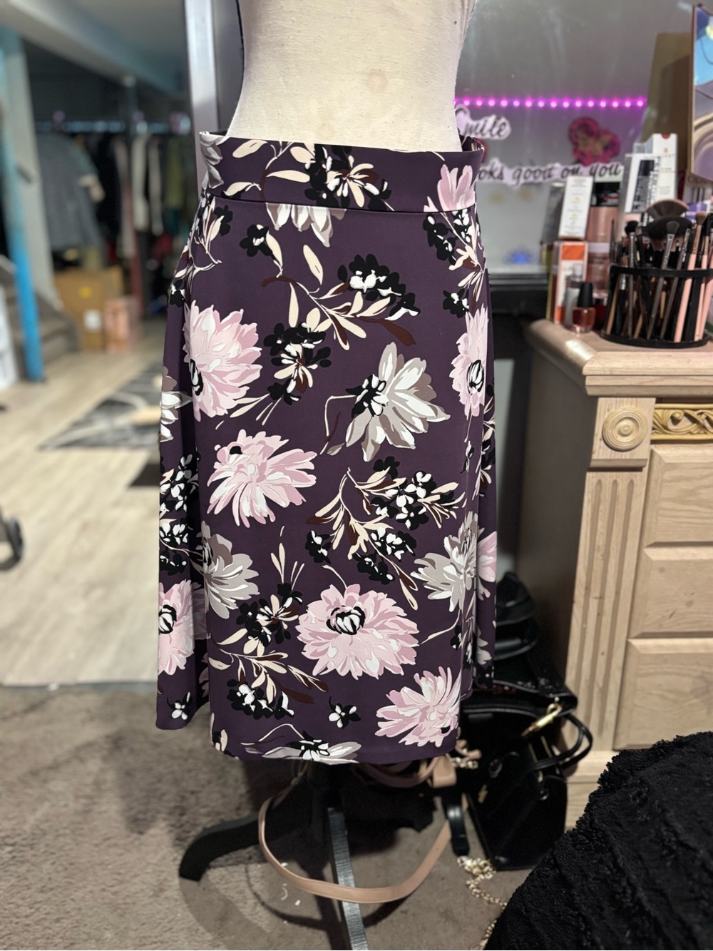 NWOT Ann Taylor Floral A-Line Skirt in Deep Plum